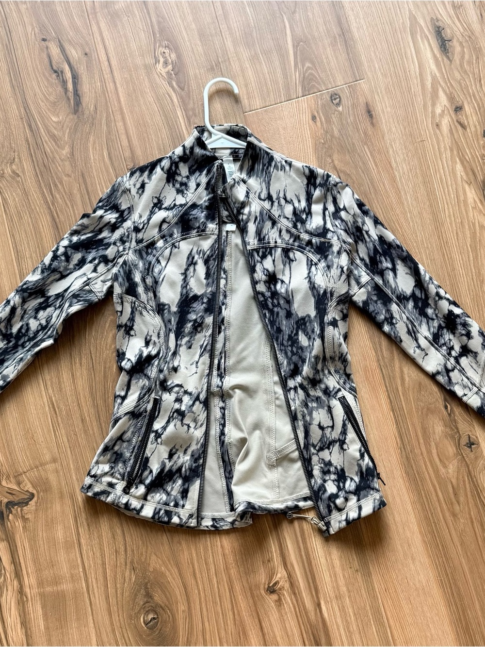 lululemon athletica Marble Print Zip Jacket in Black and Cream